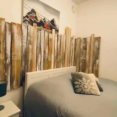 Apartment Centre Station Les Deux-alpes - Appart 35 M2 - 2ch - 4a6pers - Balcon - Parking - Front De Neige *